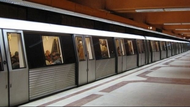 ATENŢIE - Nebunie la metrou! Lumea e nervoasă. Ce s-a întâmplat vineri dimineaţă