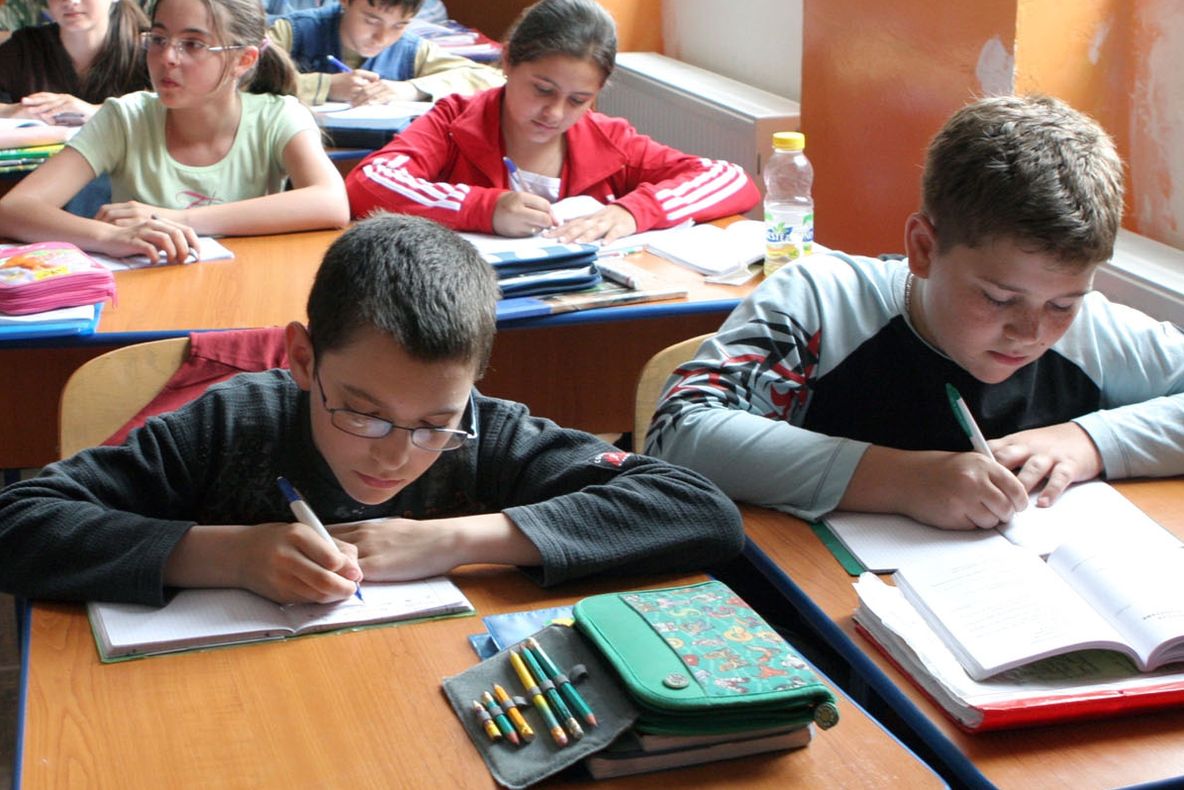 VINE VACANŢA! Elevii din învățământul primar și preșcolarii vor intra de vineri în vacanță