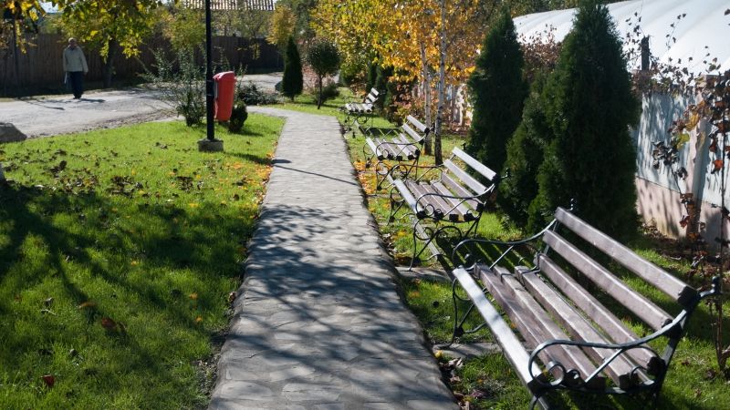 ABERANT! Liber la construcţiile pe spaţii verzi