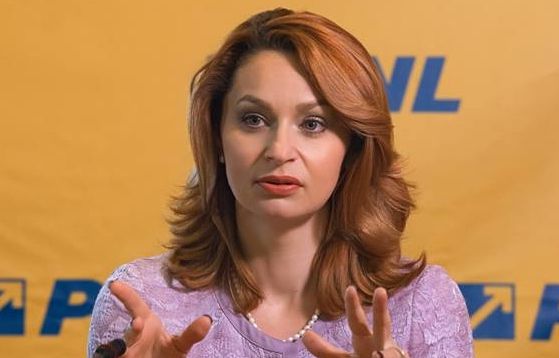 Pocora: Firea face o discriminare gravă aruncând anatema asupra cuplurilor infertile
