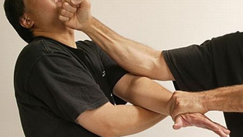 ŞOCANT - Un politician italian a BĂTUT un român stabilit în "Cizmă"! Motivul este HALUCINANT