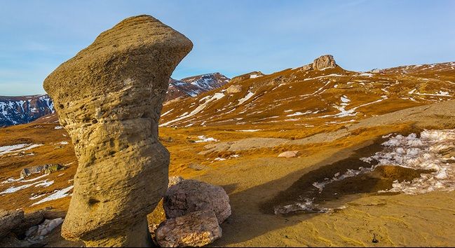 Aproape de DRAMĂ în Bucegi - Bolovanii cad în capul turiştilor. Salvamontiştii intervin