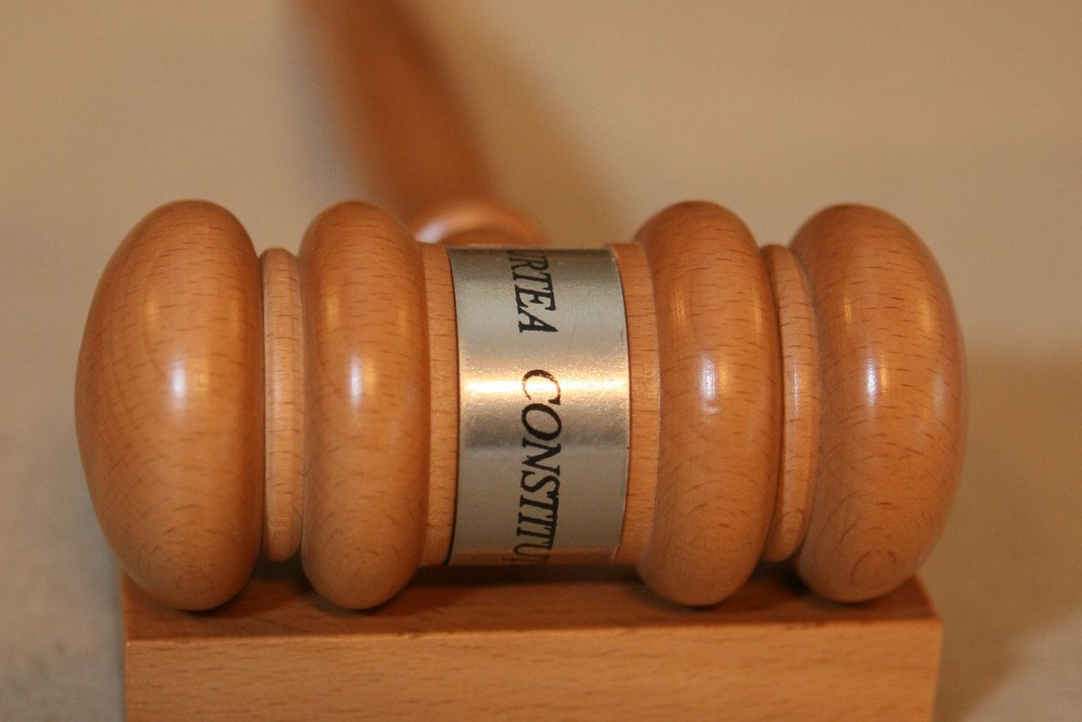 CCR RESPINGE sesizarea lui Funar privind ofiţerii acoperiţi