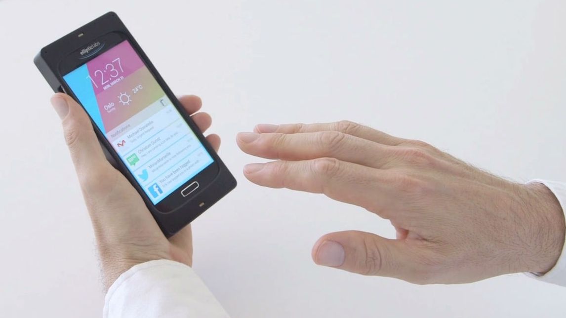 Controlezi telefonul ca prin magie. Acest proiect va revoluționa folosirea gadgeturilor