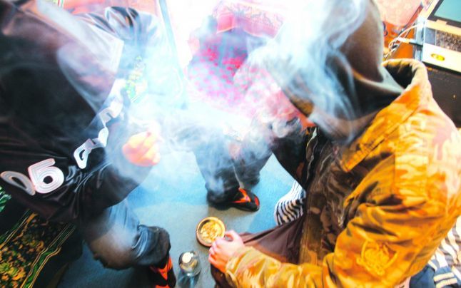 ALARMĂ - În România, a apărut un nou drog care omoară tinerii. Au decedat doi în trei zile