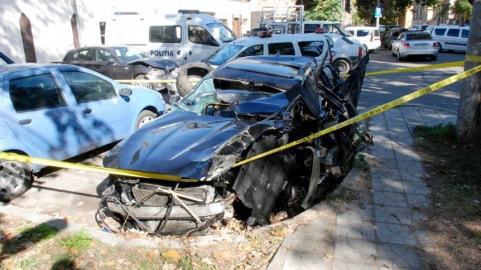 Accident şocant la Brăila. A intrat în copac cu 200 de km/h