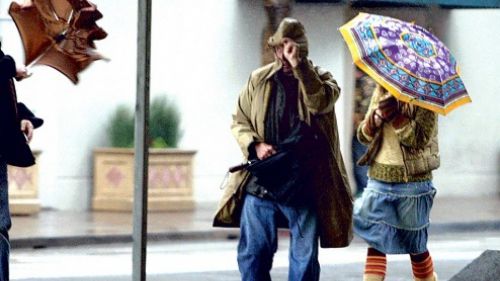 ATENŢIONARE de CĂLĂTORIE: COD ROŞU de PLOAIE şi VÂNT în Ungaria