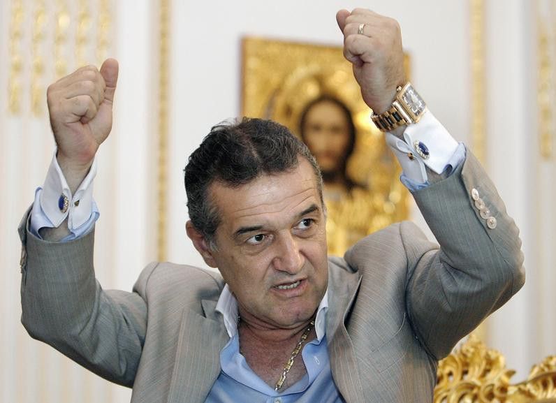 VESTE BOMBĂ care l-a făcut pe Gigi Becali să plângă 