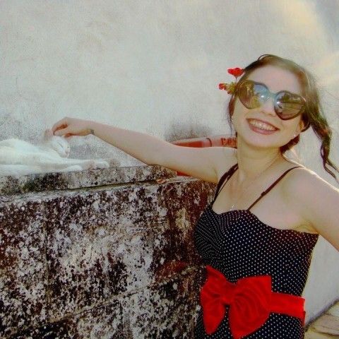 MOARTE MISTERIOASĂ a unei studente din Iaşi: găsită dezbrăcată, fără suflare, într-o vilă din Italia