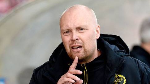 DOLIU în fotbal. Un jucător de legendă a murit