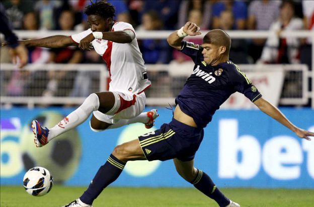 PĂCAT - Virusul Ebola afectează şi fotbalul! Ce a păţit un jucător din Madrid