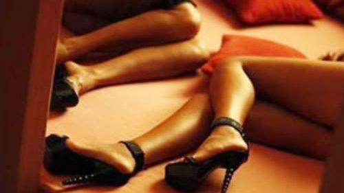 Româncele care merg la cules roşii în Sicilia, SCLAVELE SEXUALE ale italienilor