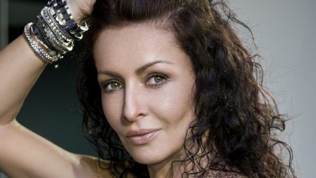 Mihaela Rădulescu, SELFIE de GROAZĂ pe Facebook. Taxată de fani: "Da' la ginecolog...."