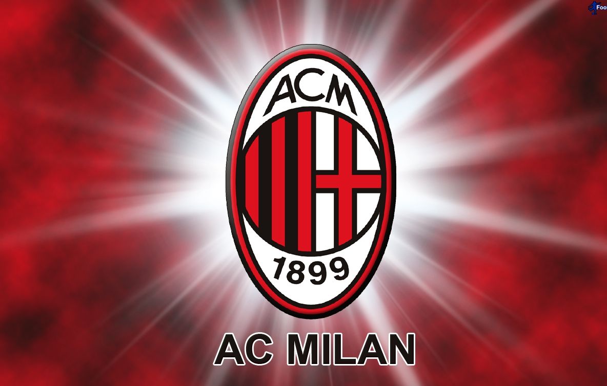 SURPRIZĂ - Un fotbalist român a fost ofertat de AC Milan!