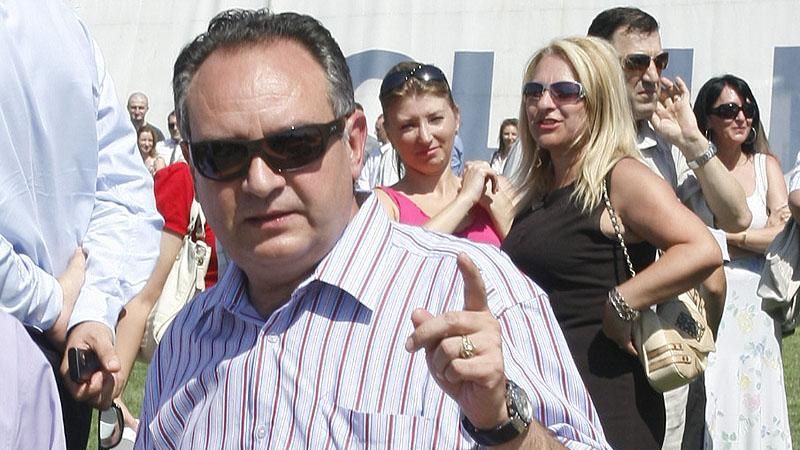 Directorul Transilvania Construcții și-a distrus mașina dupa ce a lovit un PORC MISTREȚ