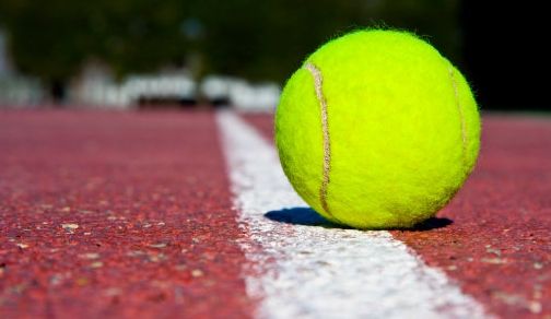 Numărul doi mondial din tenis revine! Va evolua chiar cu accidentare. Stomacul nu-i dă pace