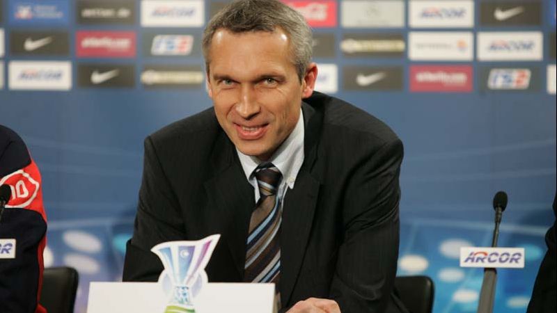 BOMBĂ. Cel mai iubit antrenor al Stelei se întoarce în LIGA 1