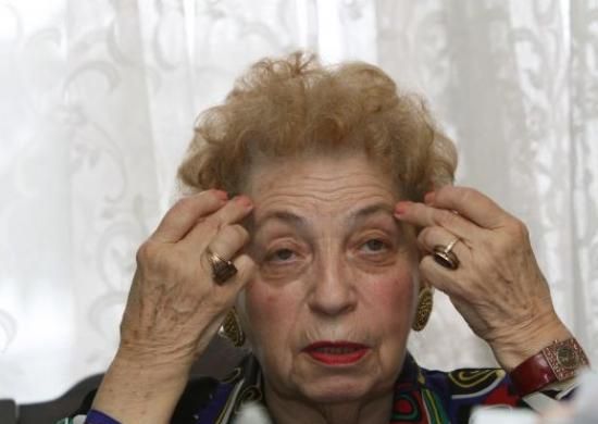 La 82 de ani, avocata Paula Iacob vrea să-şi facă operaţii estetice. Ce doreşte să schimbe la ea