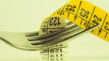 Cum sa slăbeşti FĂRĂ SĂ ŢII CURĂ DE SLĂBIRE