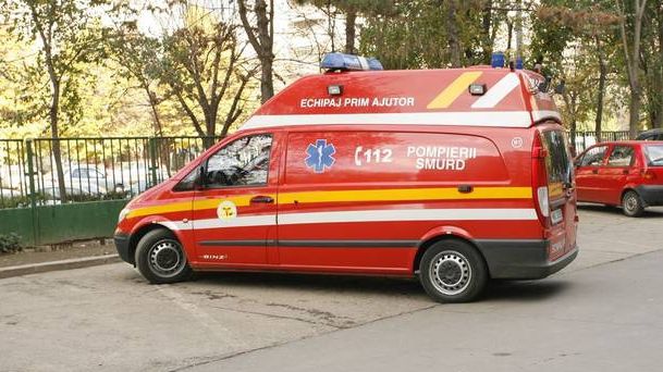 ACCIDENT CUMPLIT la Galaţi! Un tânăr a ajuns la spital cu MÂINILE RETEZATE