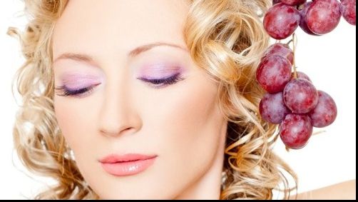 Fresh Refresh. Masca de faţă cu vin: vindecă acneea şi regenerează pielea