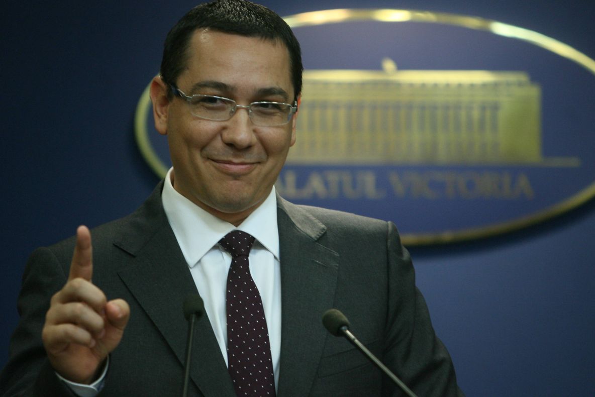 Ponta se plânge că la Guvern nu mai semnează nimeni nimic, de teama DNA 