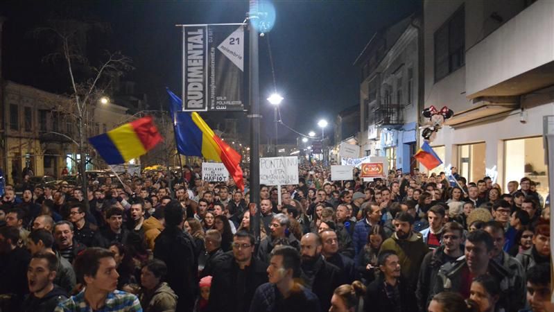 PROTESTE în STRADĂ pentru a susține dreptul de a VOTA la ALEGERILE PREZIDENȚIALE 