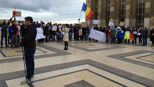 Proteste la Bucureşti, Galaţi, Paris, Londra, Viena pentru dreptul la vot în diaspora