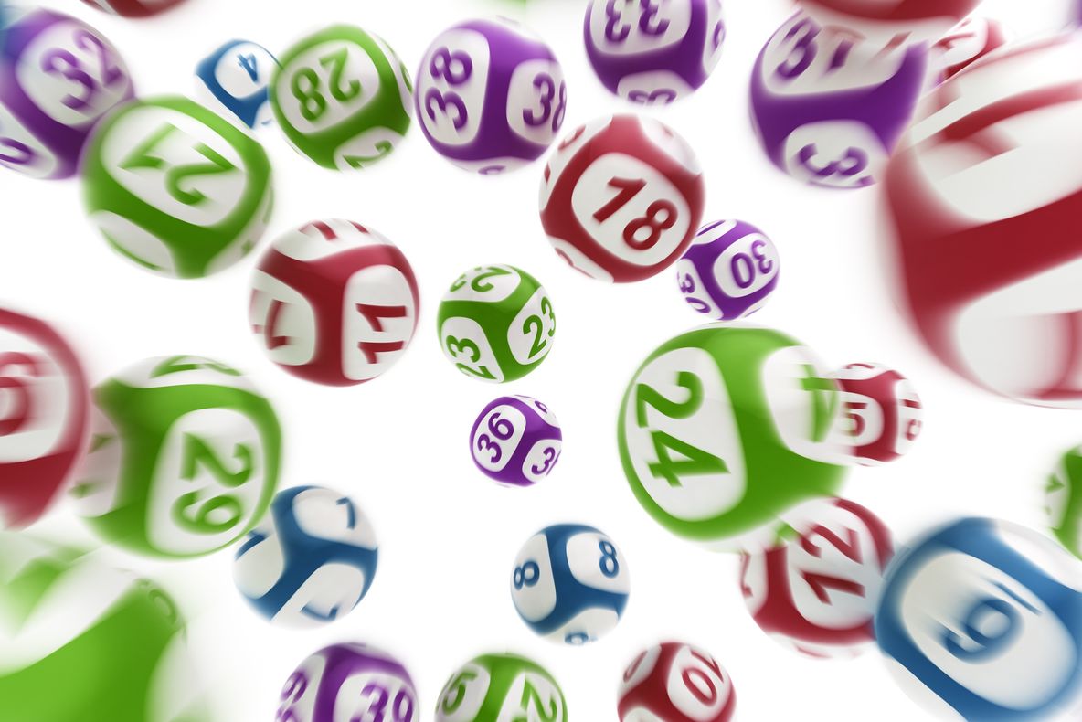 LOTO 6 DIN 49, LOTO 5 DIN 40, JOKER ŞI NOROC: Report de peste 9 milioane de euro la Loto 6/49