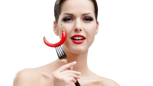 Cum poţi scăpa de durerea de cap cu ARDEI IUTE