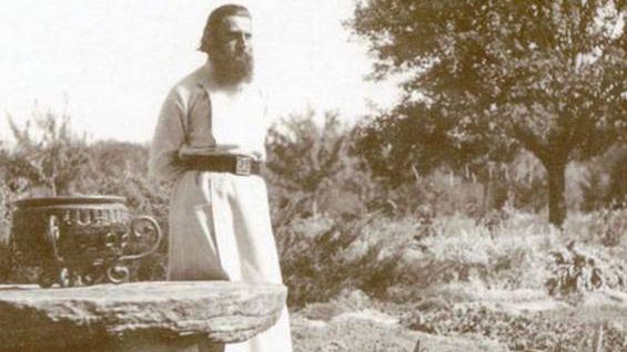 25 de ANI de la MOARTEA PĂRINTELUI ARSENIE BOCA. MINUNILE de la MĂNĂSTIREA PRISLOP