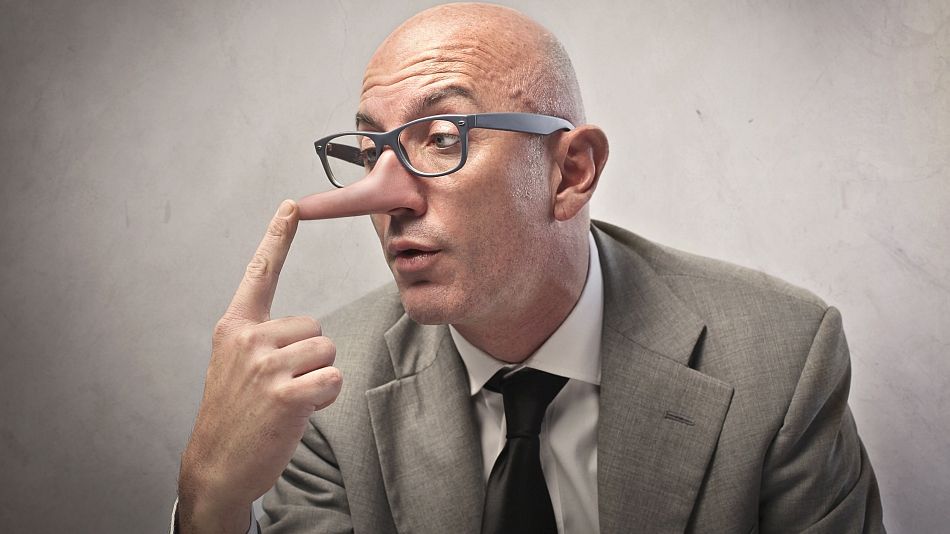 Cum identifici un mincinos, după indicii ştiinţifice