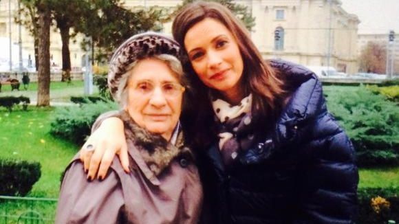 MESAJ EMOŢIONANT de la Andreea Berecleanu pentru bunica ei de 88 de ani