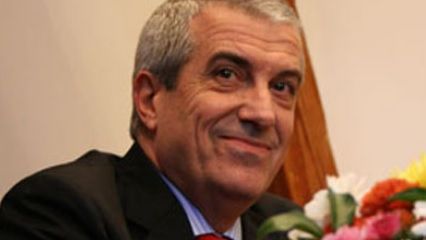 Antonescu, atac la Tăriceanu: Această întreţinută politică