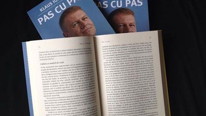 Autobiografia lui Iohannis, bestseller la Gaudeamus 
