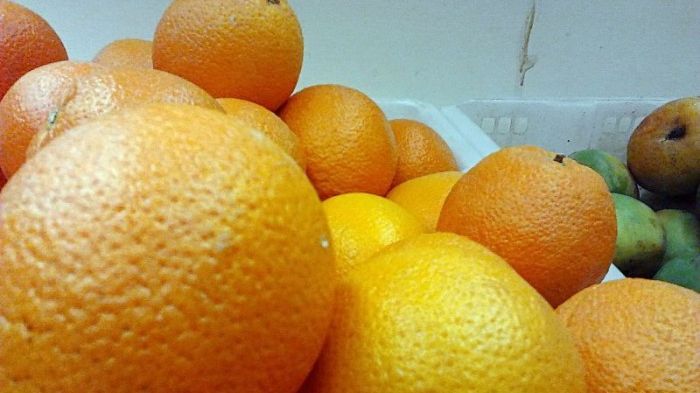 10 moduri inedite de a refolosi cojile de portocală