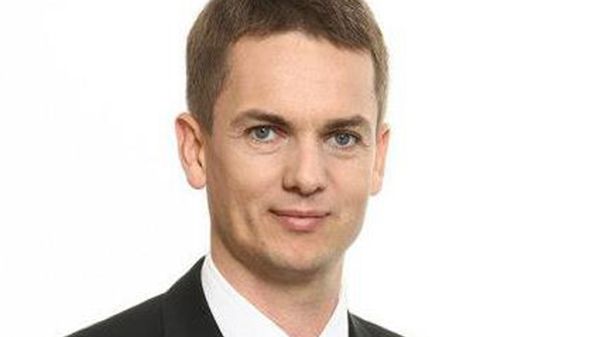 Senatorul Akos Mora s-a AUTOSUSPENDAT din PNL