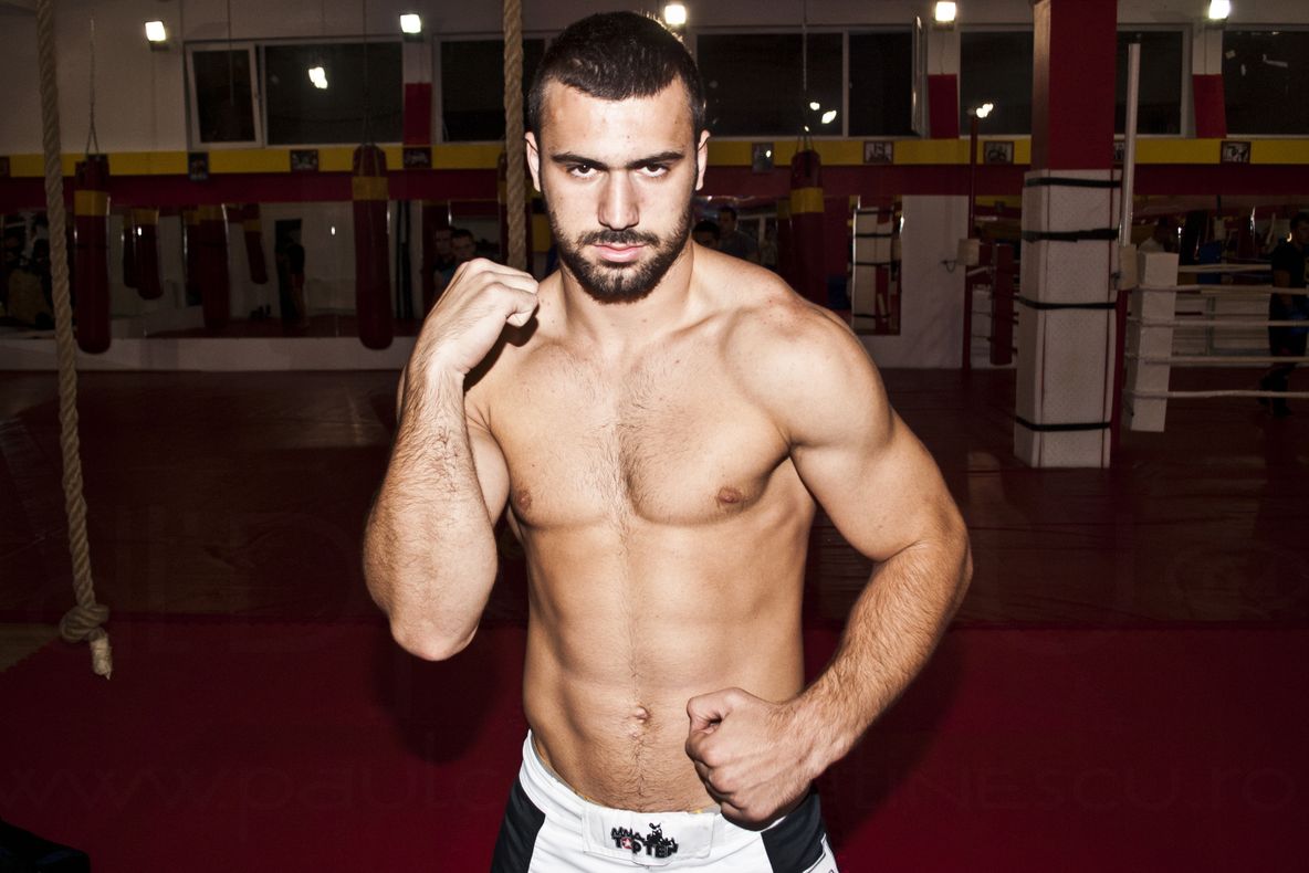 După MIRCEA BADEA, Radu Tudor URCĂ în RING. Cu cine face un meci de KICKBOX