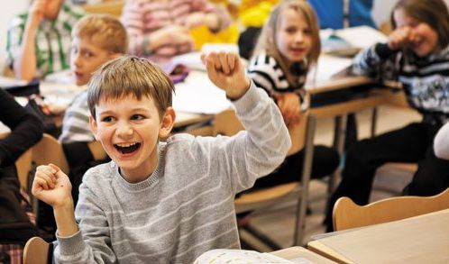 INCREDIBIL! Elevii dintr-o ţară UE nu mai învaţă să scrie de mână la şcoală!