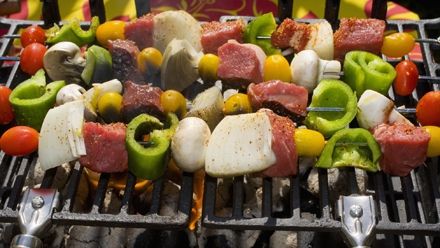 Dieta paleolitică: slăbeşti peste 20 de kg în mai puţin de 6 luni