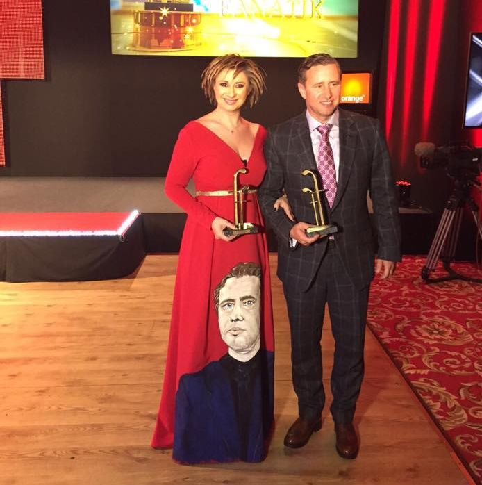 BOMBĂ - Cum s-a îmbrăcat Reghe după ce Prodanca a purtat o rochie cu chipul antrenorului