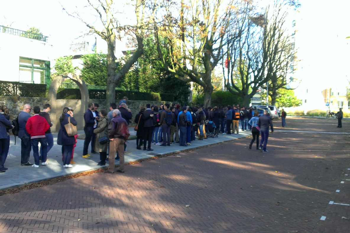 REZULTATE ALEGERI 2014 DIASPORA. Votul românilor din străinătate: DREPT sau PENITENŢĂ? VIDEO