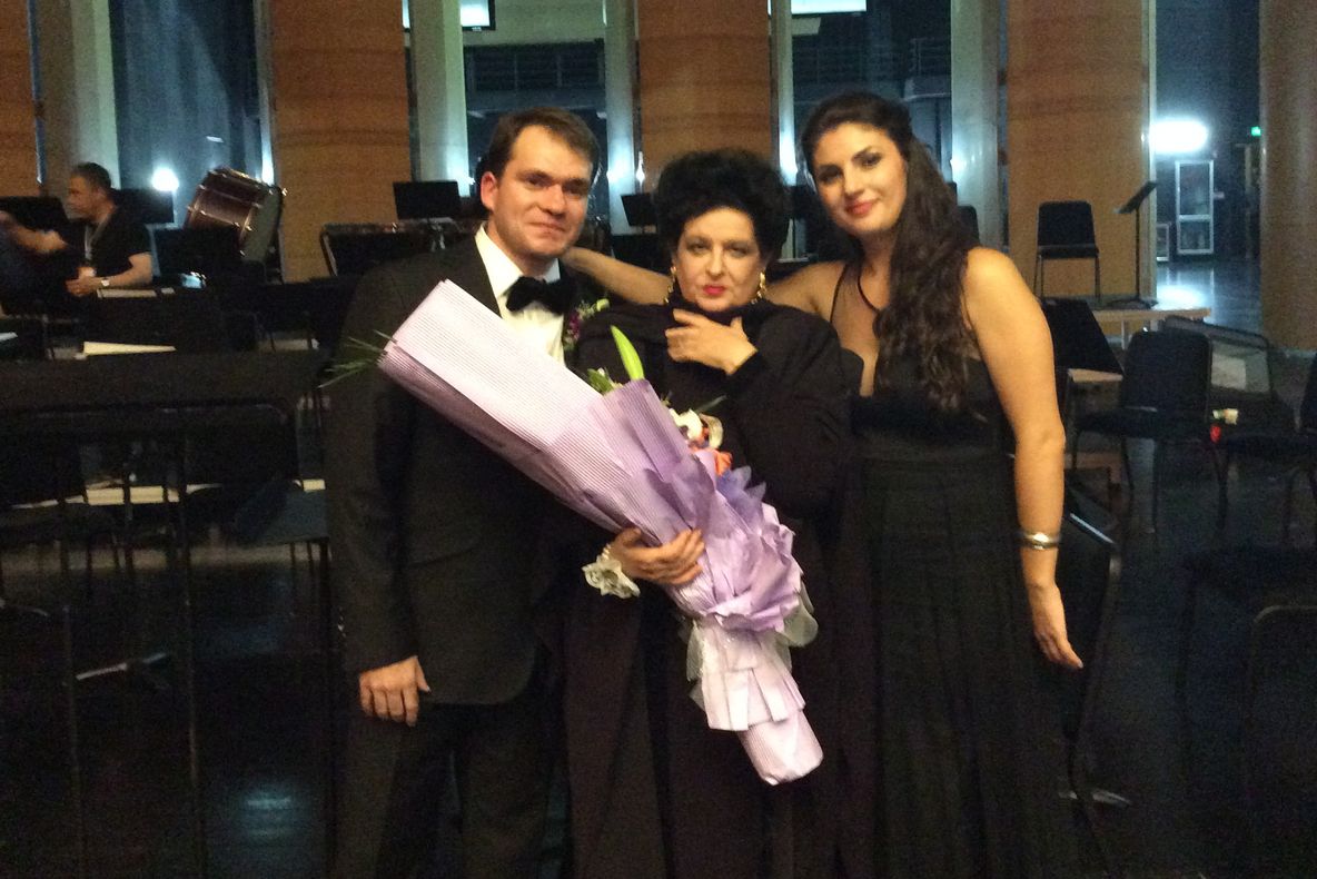 Extraordinar succes al artiştilor români în China