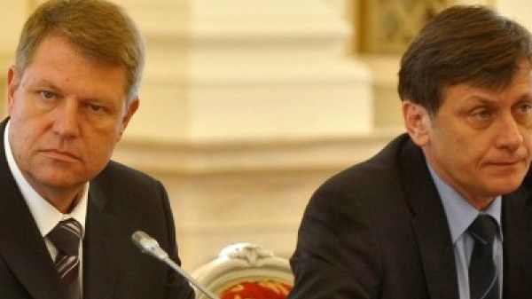 MOTIVUL INCREDIBIL pentru care Antonescu nu se implică în campania lui Iohannis