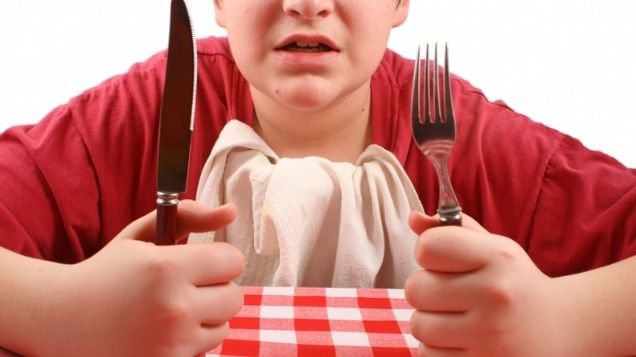 Ce să mănânci după o masă copioasă ca să nu te îngraşi