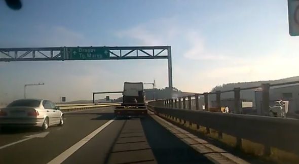 Lecția primită de șmecher cu BMW pe șosea