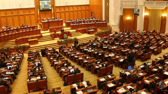 Ce fac parlamentarii de 1 Decembrie 