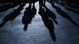 O studentă tâlhărită într-o parcare din Austria acuză şoferii Atlassib de complicitate