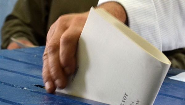 ALEGERI PREZIDENŢIALE 2014:Veteran de război în vârstă de 100 de ani,printre primii la vot în Vâlcea