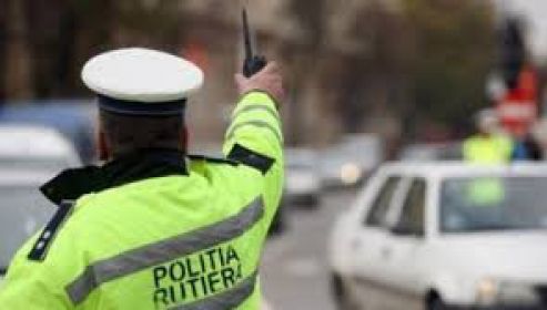 Ce a păţit o femeie din Satu Mare care a vrut să-i dea ŞPAGĂ unui poliţist. Va regreta TOATĂ VIAŢA